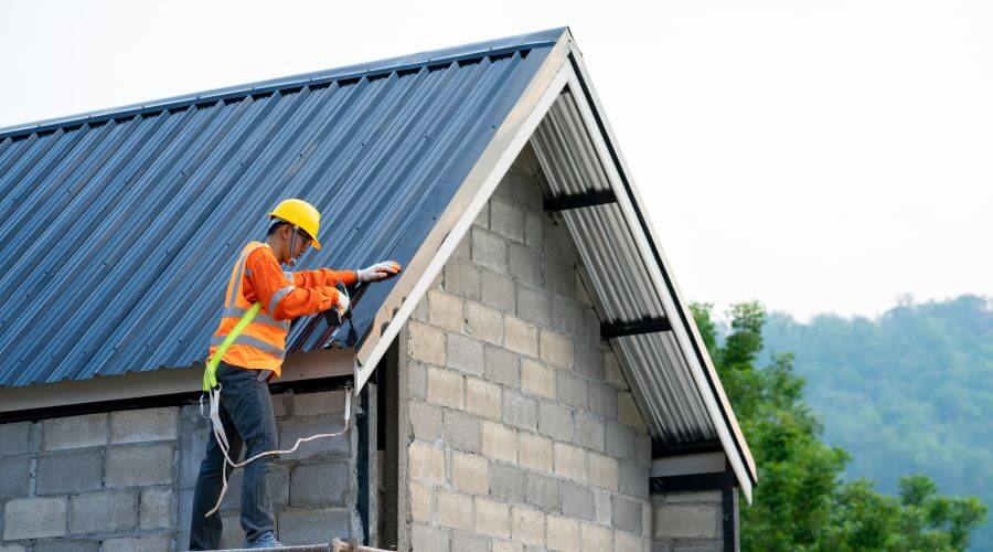 Professional Emergency Roof Repairs in Leiter, WY